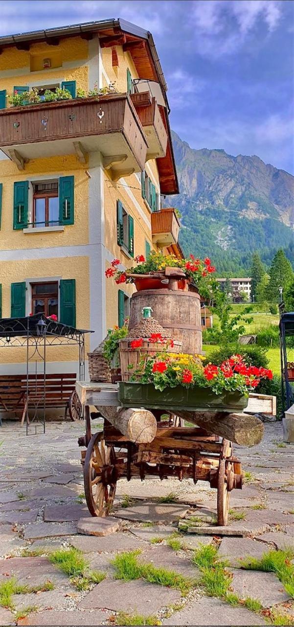 Albergo Piani Di Luzza Forni Avoltri Extérieur photo